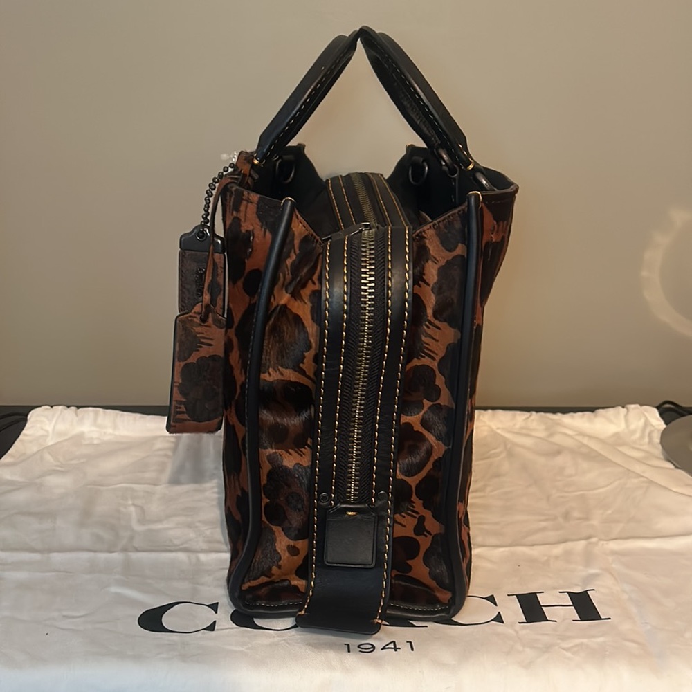 **SOLD***COACH ROGUE WILD BEAST 30 NWT - Picture 4 of 12